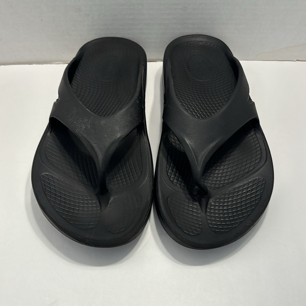 Oofos original black thong sandal - Picture 2 of 10